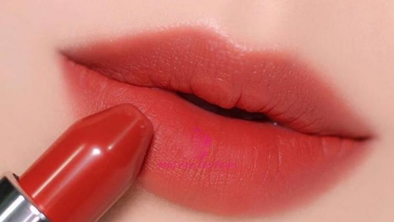Quà tặng son môi 8 tháng 3 dành cho các bạn nữ