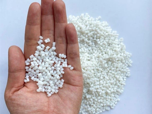 Tương lai dành cho hạt nhựa làm từ tinh bột
